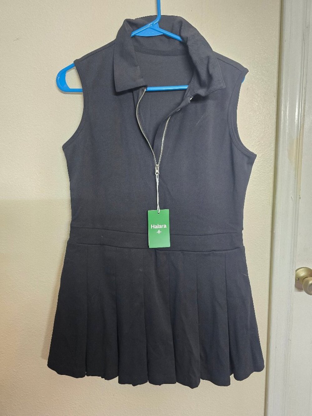 HALARA Black Sleeveless Zip Polo Dress